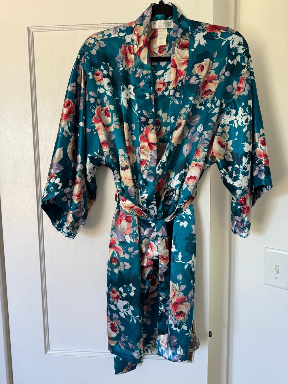 Val Mode Lingerie Short Summer Robe